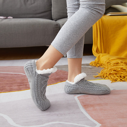 Kaip pasirinkti tinkamas žieminės kojinės ir kuo jos skiriasi nuo įprastų